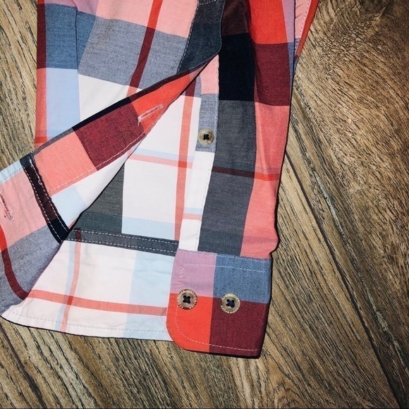 Eddie Bauer Classic Fit Casual Button Down Shirt - Picture 8 of 9